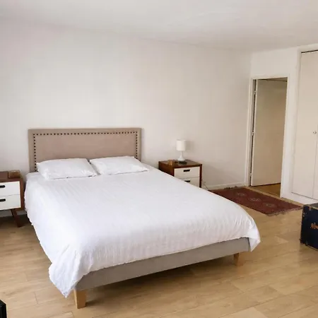 Grand 50 M2 Balcon Porte De Versailles