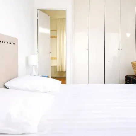 Grand 50 M2 Balcon Porte De Versailles *