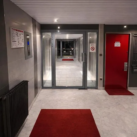 Grand 50 M2 Balcon Porte De Versailles *